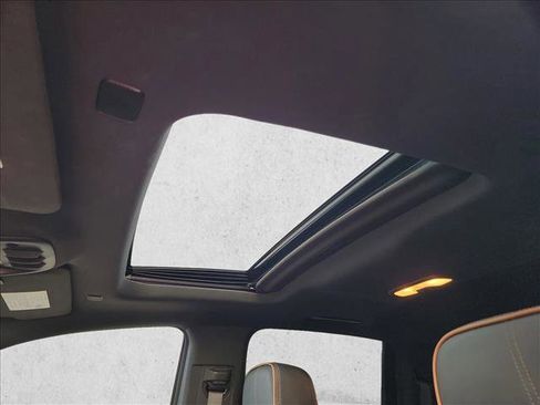 Used 2023 GMC Canyon AT4 image 19