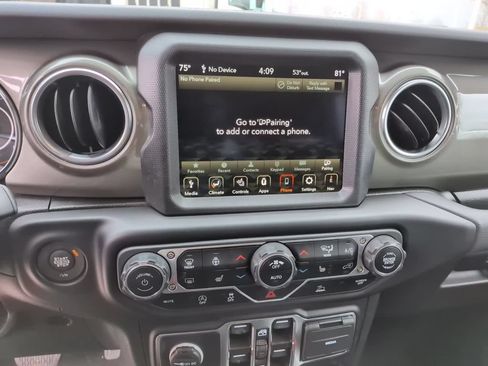 Certified 2023 Jeep Wrangler Unlimited Sahara w/ Cold Weather Group AWD/4WD image 28