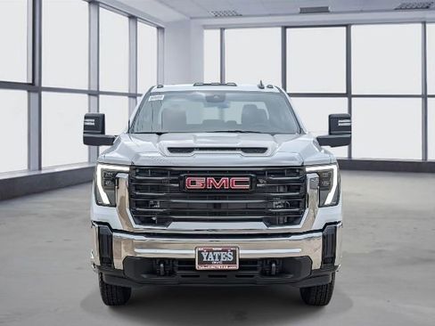 New 2026 GMC Sierra 3500 Pro image 2
