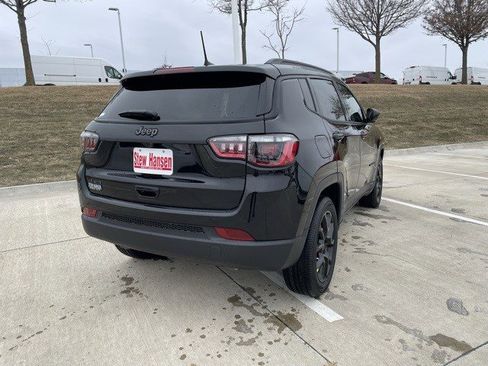 New 2026 Jeep Compass Latitude image 6