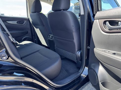 Used 2020 Nissan Rogue Sport S AWD/4WD image 29