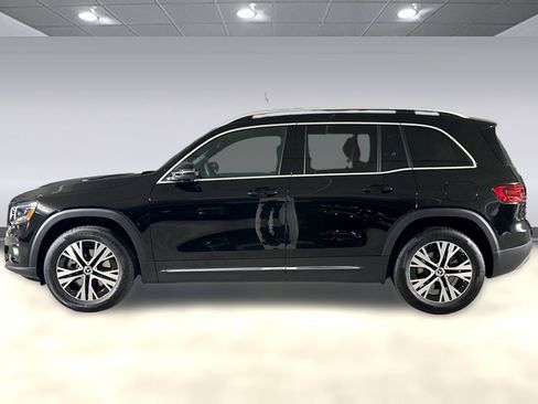 Used 2026 Mercedes-Benz GLB 250 image 2