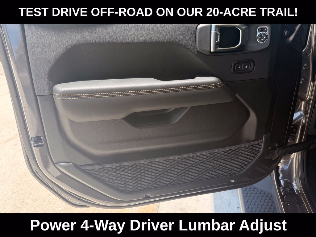 New 2026 Jeep Wrangler Unlimited Sahara AWD/4WD image 30