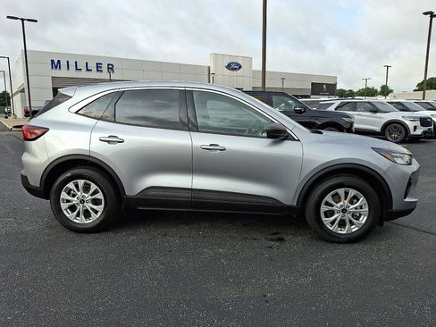 Certified 2023 Ford Escape Active AWD/4WD image 7