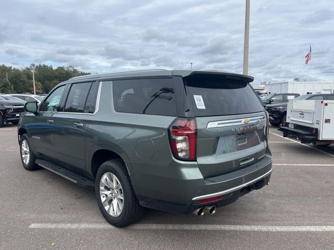 Used 2023 Chevrolet Suburban Premier image 7