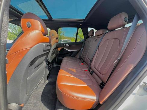 Used 2019 BMW X5 xDrive40i w/ Convenience Package AWD/4WD image 18