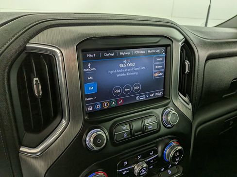 Used 2021 GMC Sierra 3500 Denali w/ Denali Ultimate Package image 24