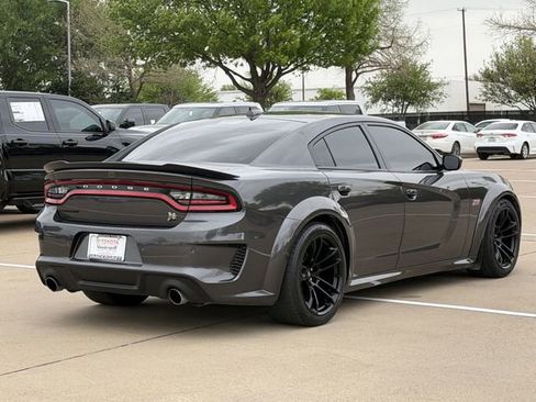 Used 2020 Dodge Charger Scat Pack image 4