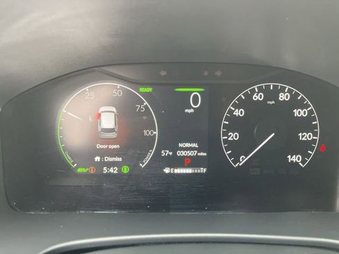 Used 2025 Honda CR-V Sport Touring image 12