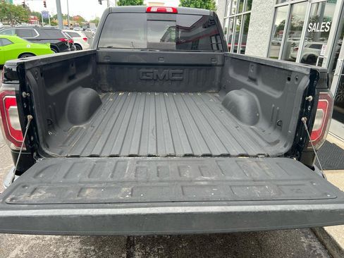 Used 2018 GMC Sierra 1500 SLT AWD/4WD image 16