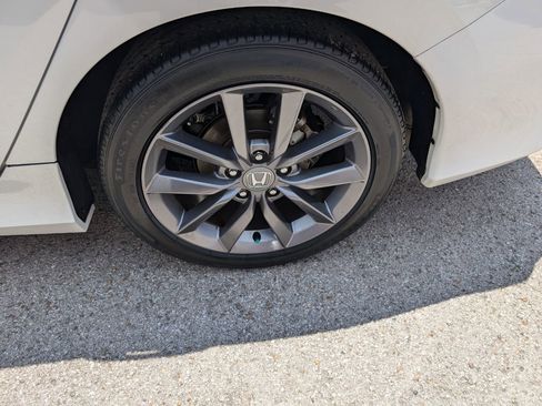 Used 2020 Honda Civic EX-L image 26