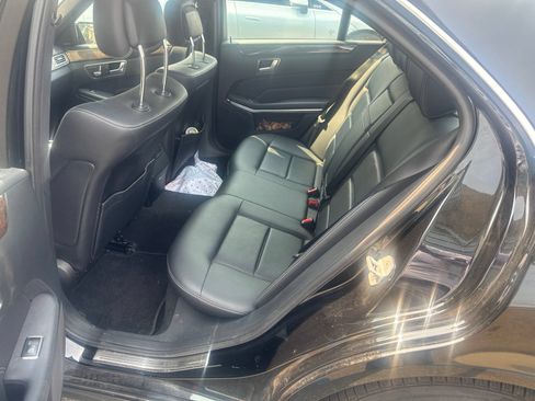 Used 2014 Mercedes-Benz E 350 4MATIC Sedan image 4