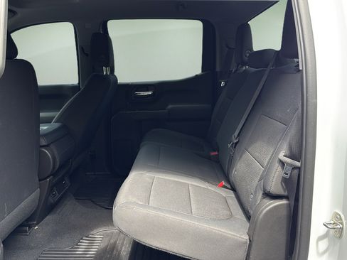 Used 2019 Chevrolet Silverado 1500 Custom Trail Boss w/ Custom Convenience Package AWD/4WD image 13