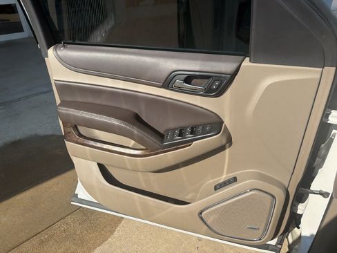 Used 2017 Chevrolet Tahoe LT RWD image 23