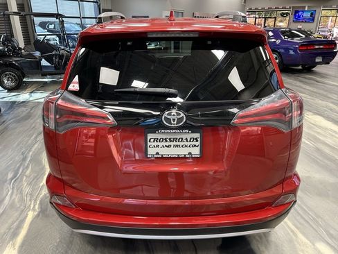 Used 2016 Toyota RAV4 SE image 32