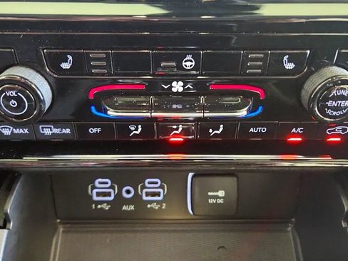 Used 2023 Jeep Grand Cherokee L Laredo w/ Luxury Tech Group I AWD/4WD image 22