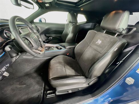 Used 2022 Dodge Challenger R/T Scat Pack RWD image 22