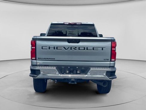 New 2026 Chevrolet Silverado 2500 LTZ w/ LTZ Premium Package AWD/4WD image 6