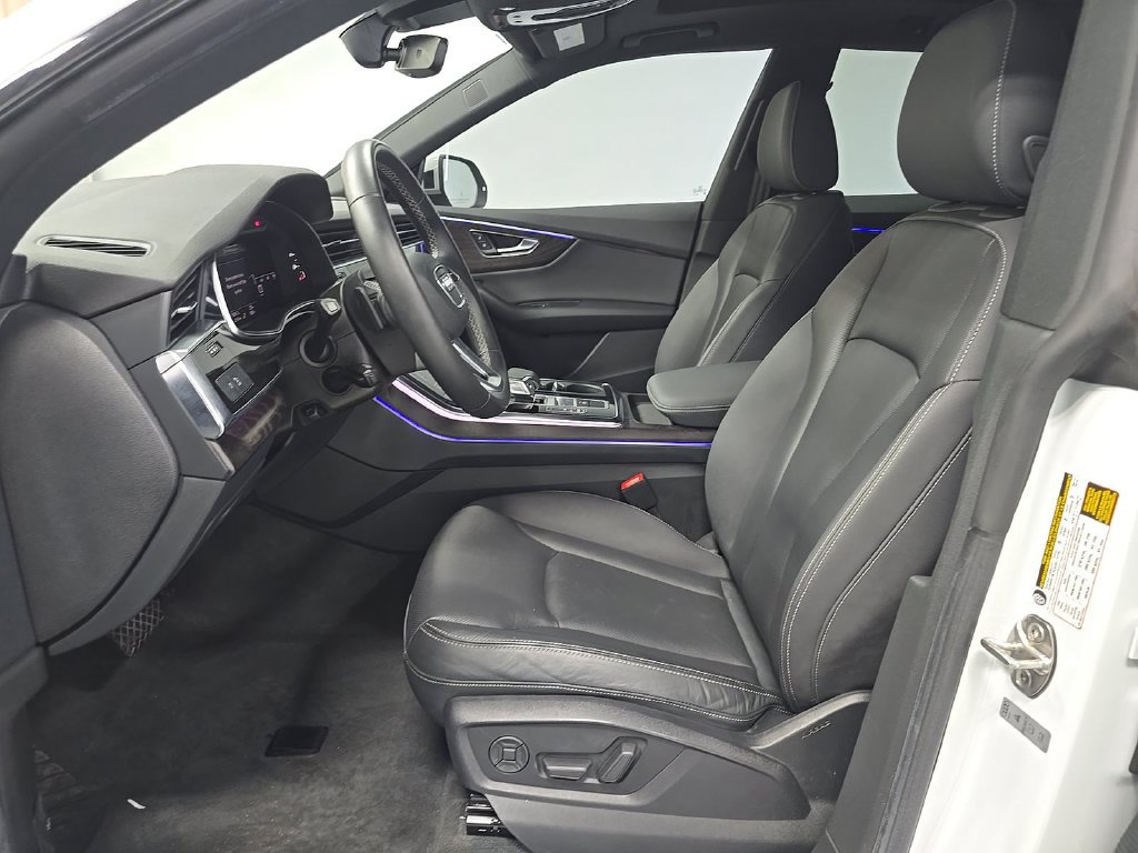 Used 2021 Audi Q8 Premium Plus w/ Premium Plus Package AWD/4WD image 3