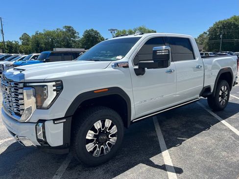 New 2026 GMC Sierra 3500 Denali w/ Denali Reserve Package AWD/4WD image 18