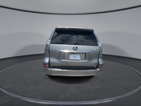Used 2023 Lexus GX 460 Premium w/ Premium Package AWD/4WD image 7