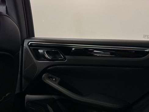 Used 2024 Porsche Macan S image 20