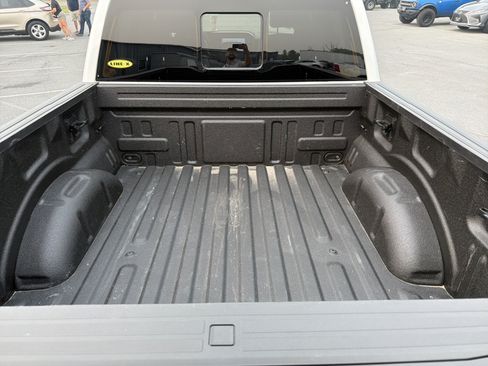 Certified 2024 Ford F150 Platinum w/ FX4 Off-Road Package AWD/4WD image 5