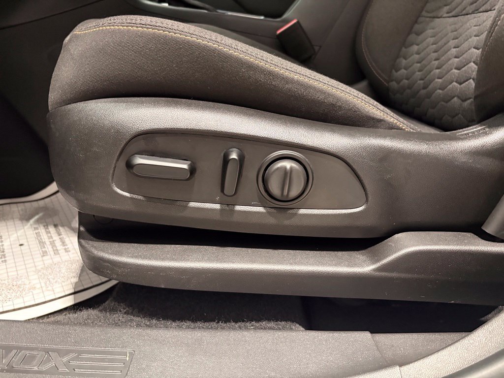 Used 2021 Chevrolet Equinox LT AWD/4WD image 15