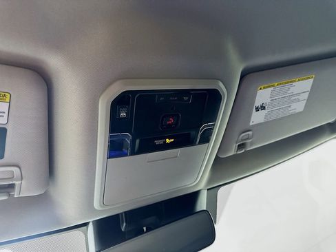 Used 2023 Toyota Tundra Limited w/ Power Package image 32