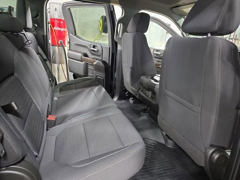 Used 2022 Chevrolet Silverado 1500 LT Trail Boss w/ Bed Protection Package AWD/4WD image 11