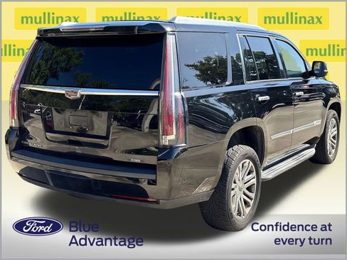 Used 2018 Cadillac Escalade 2WD image 4