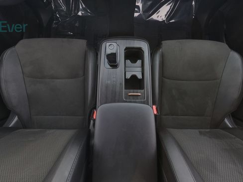 Used 2024 Nissan Ariya AWD image 27