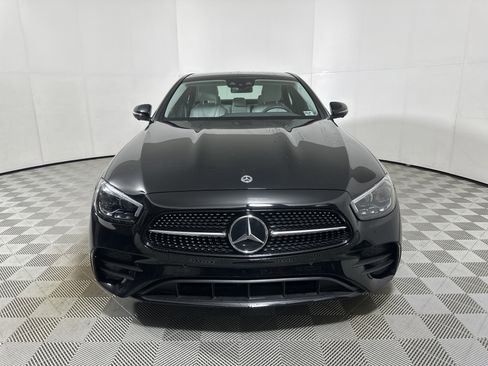 Used 2023 Mercedes-Benz E 350 4MATIC Sedan image 2