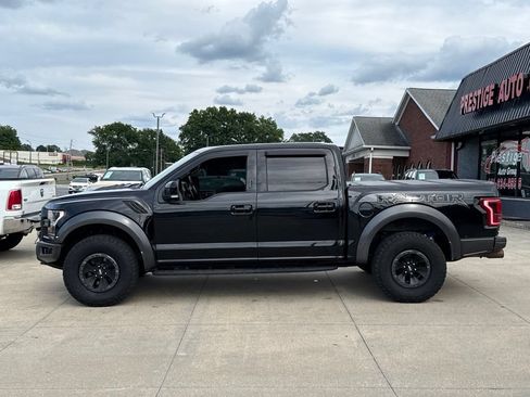 Used 2018 Ford F150 Raptor w/ Equipment Group 802A Luxury AWD/4WD image 3