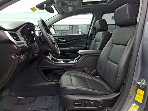 Used 2022 GMC Acadia SLT w/ Elevation Edition image 16