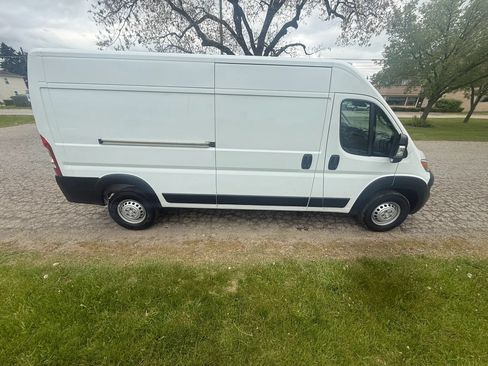 Used 2026 RAM ProMaster 2500 w/ Convenience Group FWD image 6