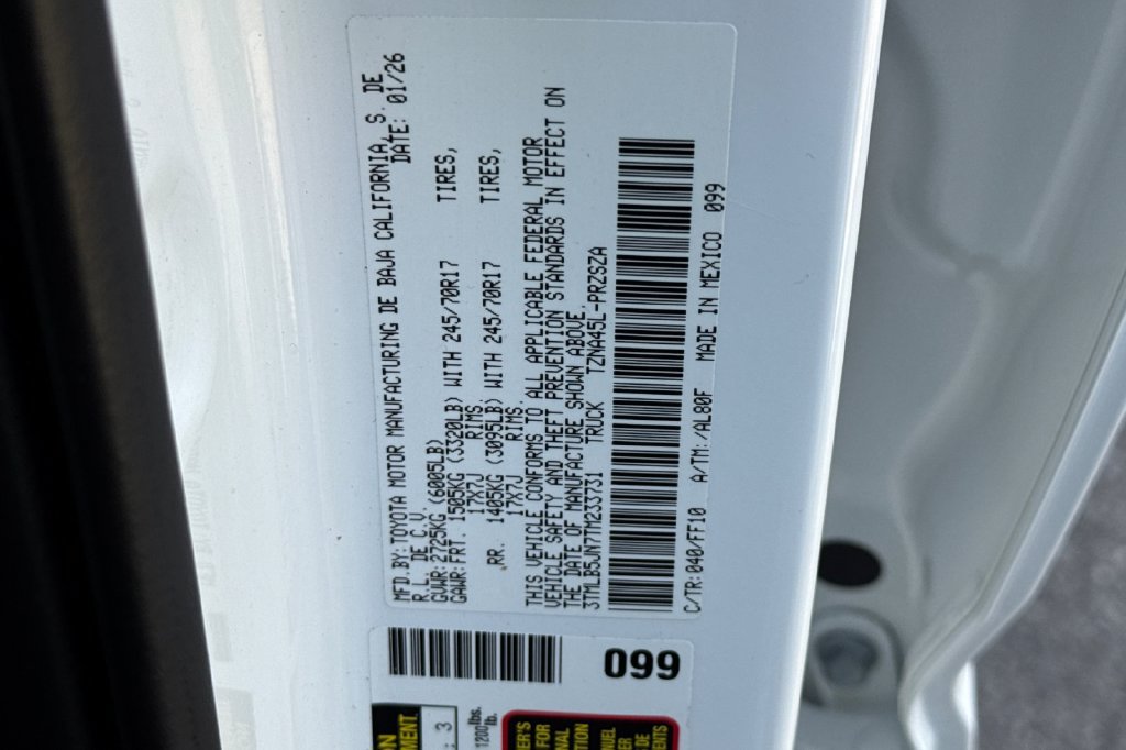 Certified 2026 Toyota Tacoma SR5 AWD/4WD image 26