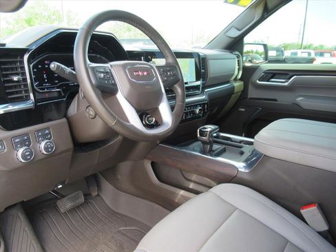 Used 2024 GMC Sierra 1500 SLT w/ SLT Premium Plus Package image 14