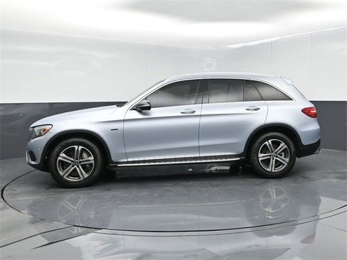 Used 2018 Mercedes-Benz GLC 350e 4MATIC image 5