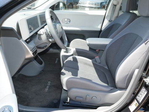 Used 2024 Hyundai Ioniq 5 SEL AWD/4WD image 12