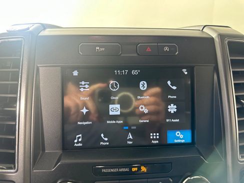 Used 2018 Ford F150 XLT w/ Equipment Group 302A Luxury AWD/4WD image 28