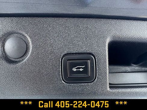 Used 2020 Chevrolet Equinox LT image 23