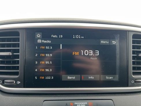 Certified 2021 Kia Sportage LX image 18