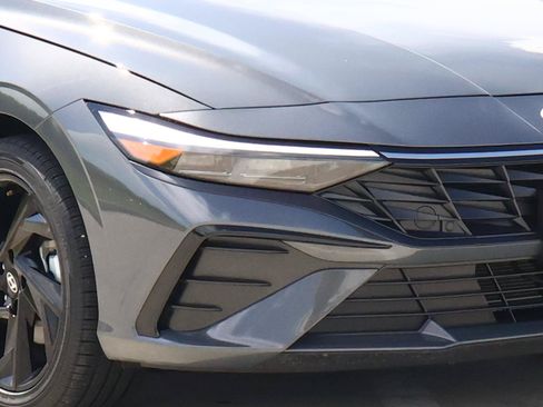 Used 2026 Hyundai Elantra SEL Sport Premium FWD image 7