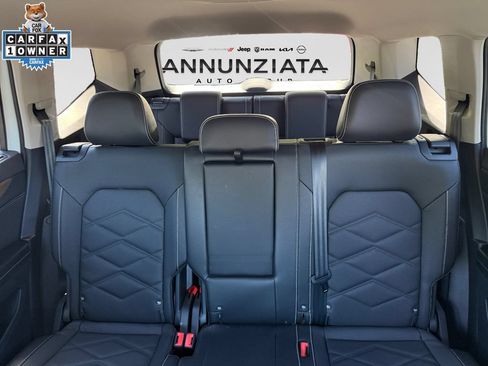 Used 2025 Volkswagen Atlas SE AWD/4WD image 23