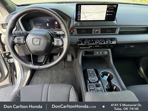 Used 2026 Honda Pilot Sport image 17