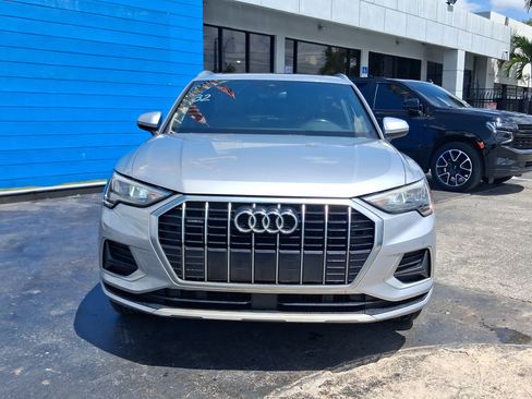 Used 2020 Audi Q3 2.0T Premium w/ Convenience Package AWD/4WD image 3