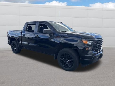 Used 2022 Chevrolet Silverado 1500 Custom image 12