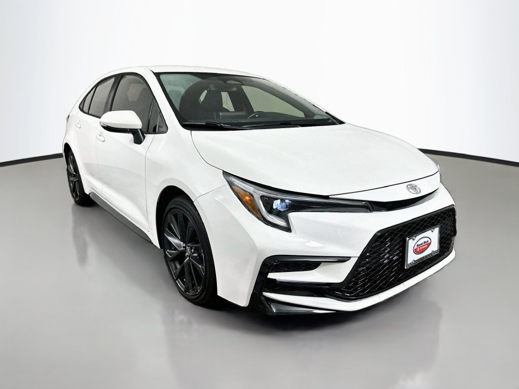 Certified 2026 Toyota Corolla SE FWD image 3