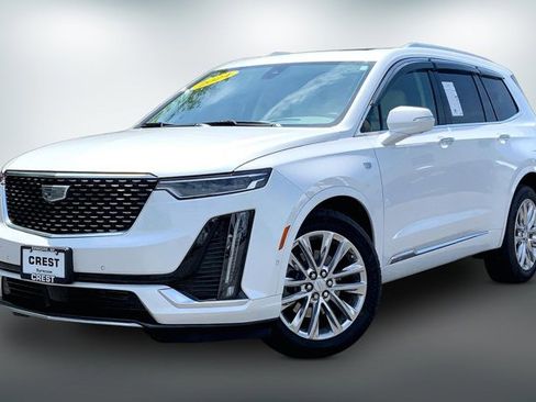 Used 2024 Cadillac XT6 Premium Luxury w/ Technology Package AWD/4WD image 12